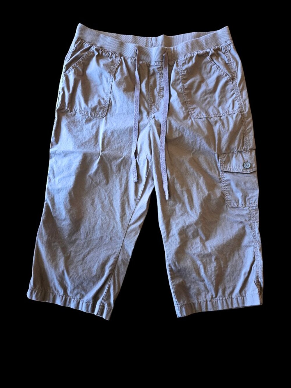 New St. John’s Bay Women’s Capri Pants – Size XL – Brown/Taupe